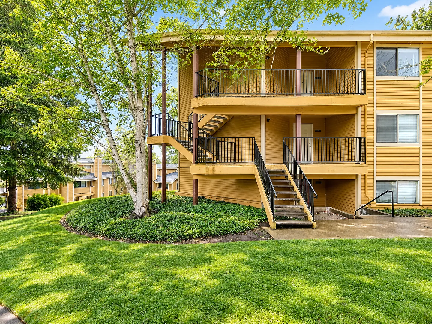 *Recently Updated* Lovely 2 Bd | 1 Ba Condo Available In Townhomes With A View Community In The H... — Photo 1