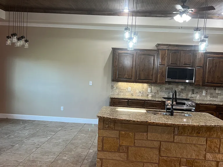 7409 Tuscany Dr — Photo 22