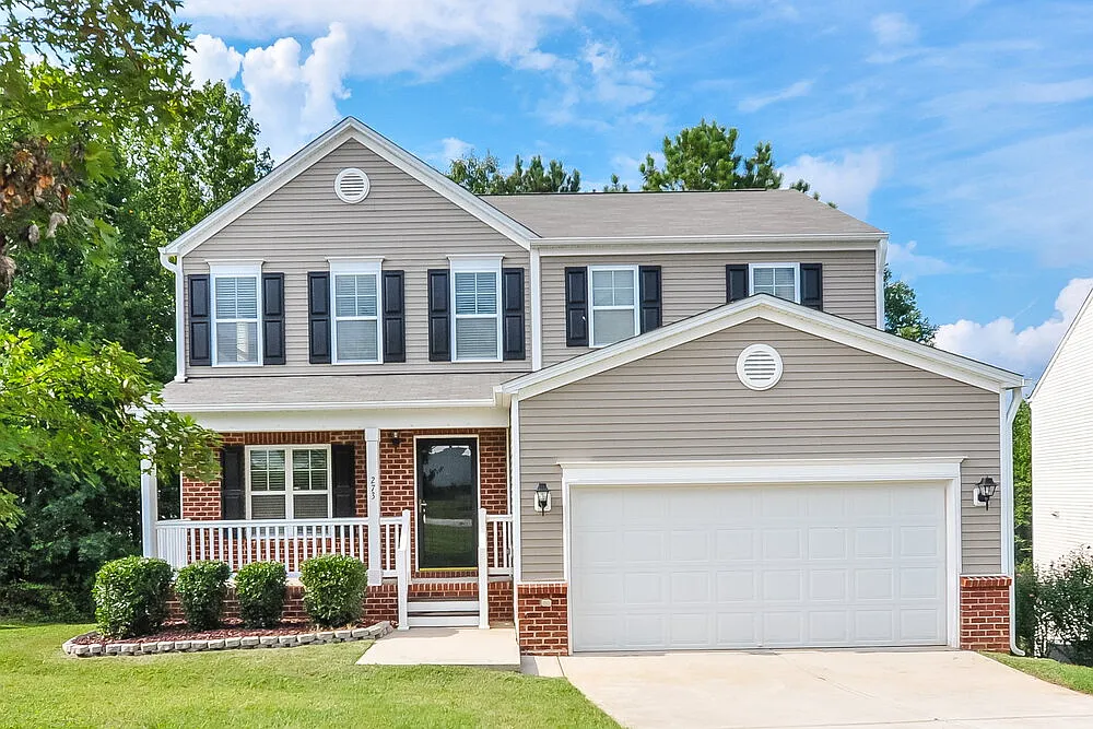 3 bed, 2.5 bath, 2020 sqft, $2,130 — Photo 1