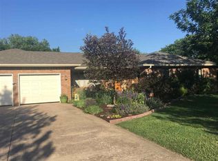 1904 S 123rd St E, Wichita, KS 67207