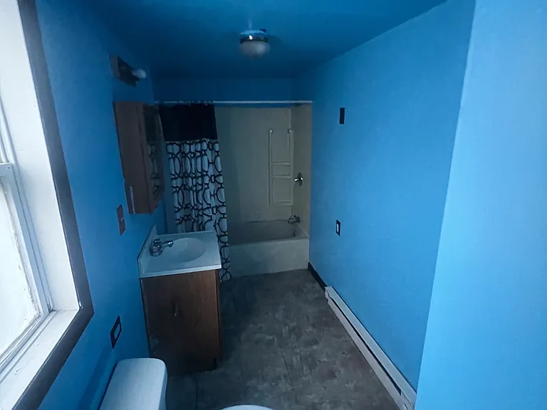 1527 E Decatur St — Photo 7