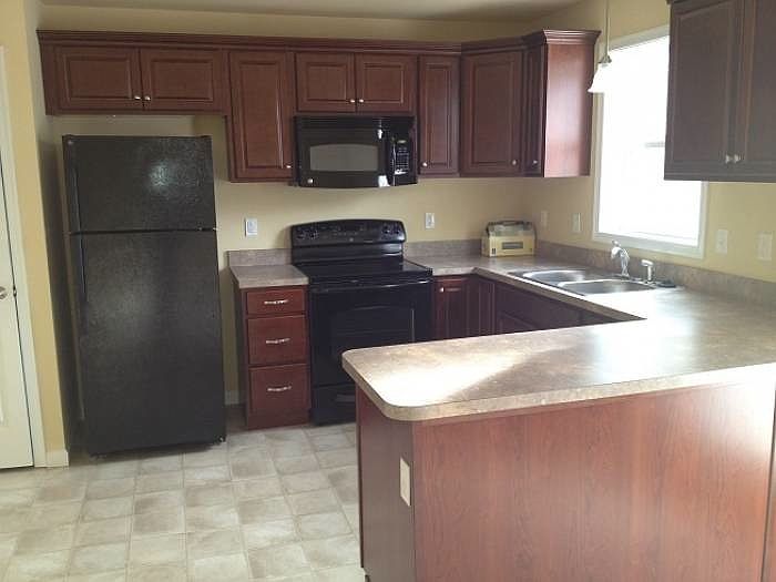 2nd image of 2076 Market Street Ext