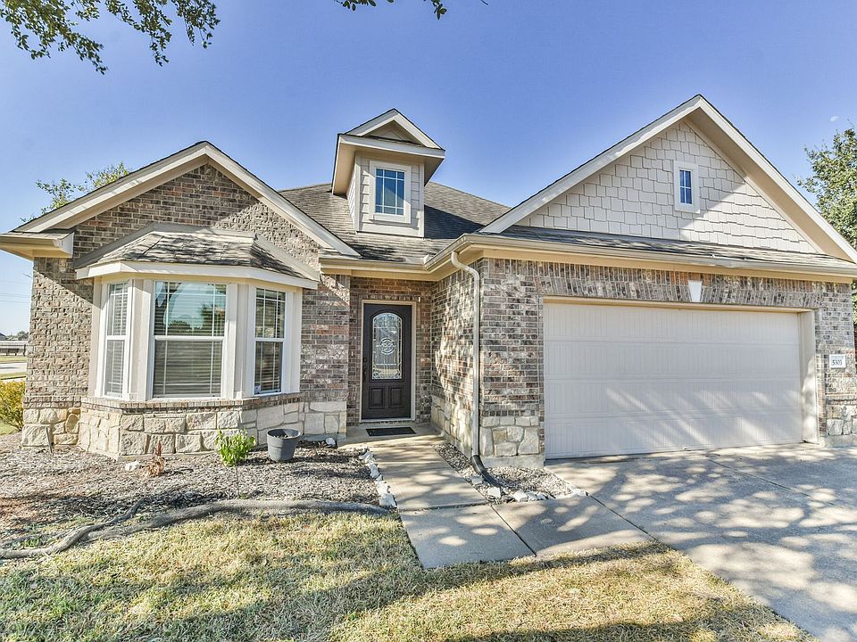 1st image of 15303 Paxton Landing Ln