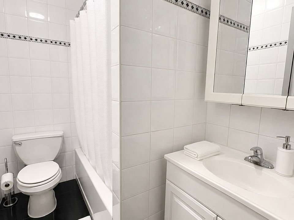 1st image of 425 Riverside Dr APT 10D