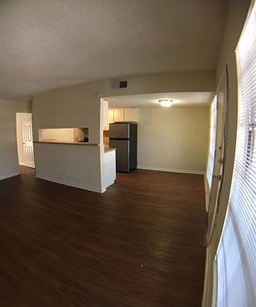 4th image of 4709 Harmon Ave APT 412