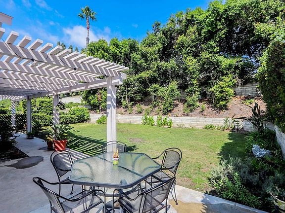 3rd image of 25492 Sarita Dr
