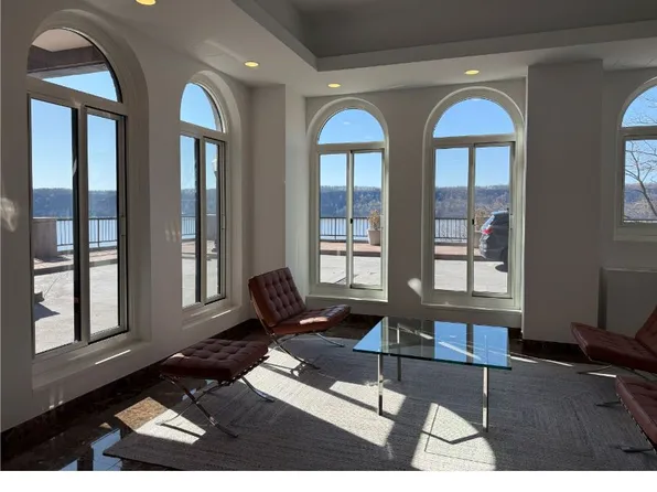 2521 Palisade Avenue image 14 of 17