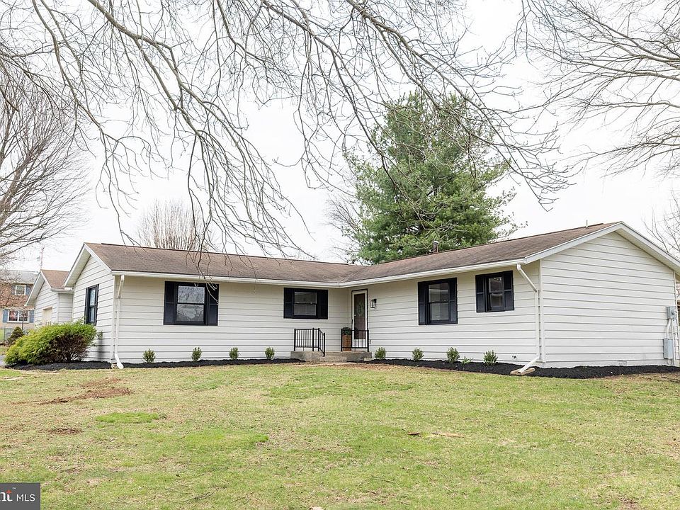 1st image of 1286 Fox Den Dr