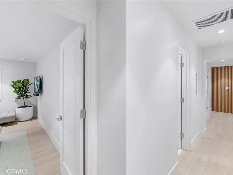 3130 Breakers Dr — Photo 47