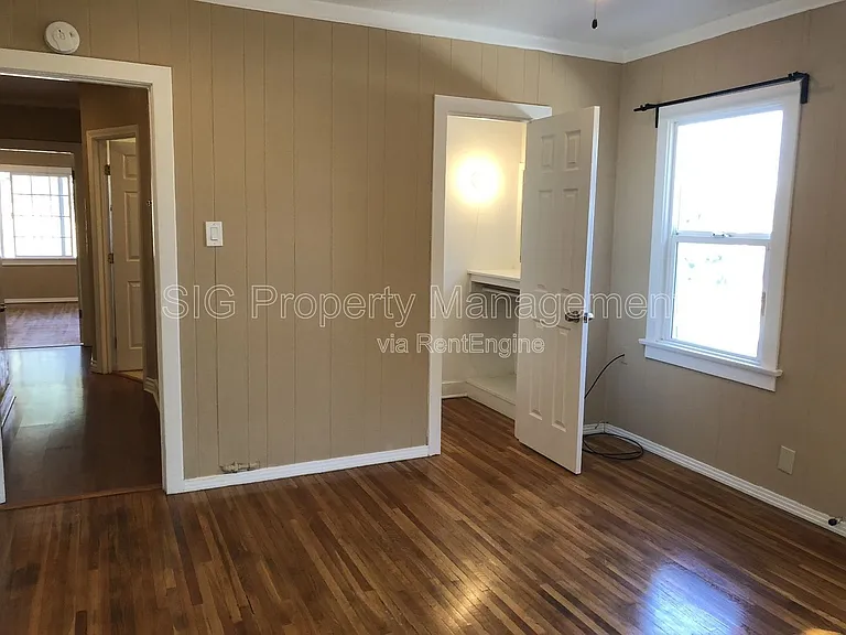 507 E Cypress St — Photo 15