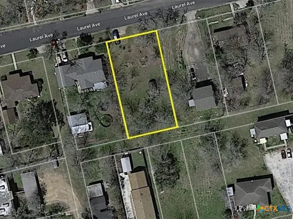 107 Laurel Ave, Victoria, TX 77901