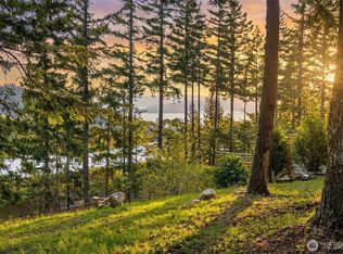 4334 Samish Crest Dr, Bellingham, WA 98229