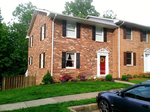 2nd image of 110 Lyndale Ct