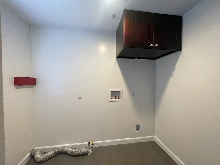 240 W Lemon Ave #B — Photo 15