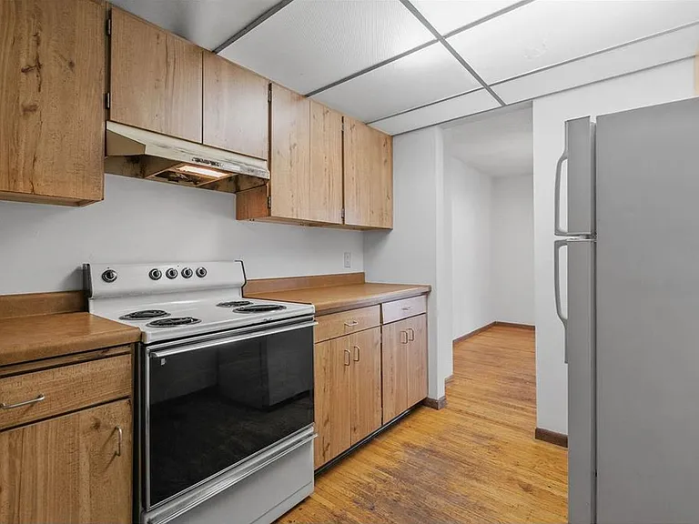 Van Cleve Townhomes — Photo 11