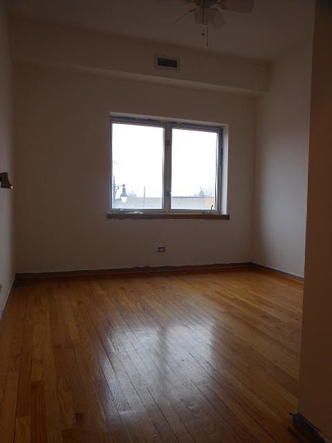 1st image of 4725 W Lawrence Ave Unit 301