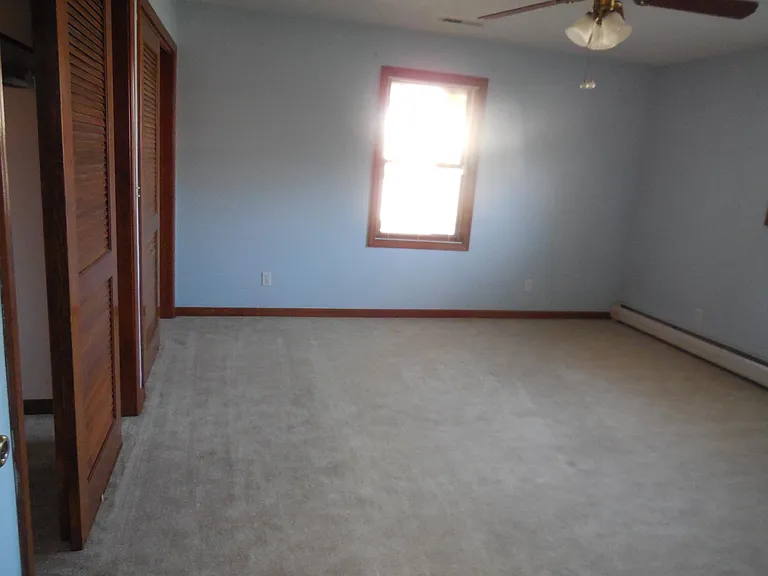 1423 Old Ford Rd — Photo 9