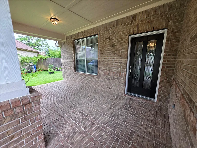 6146 Bradie Ct — Photo 2