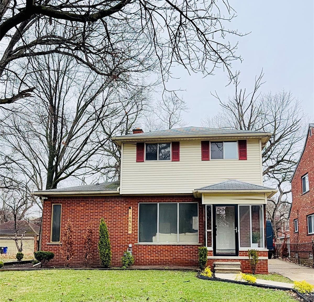 16560 La Salle Ave, Detroit, MI 48221