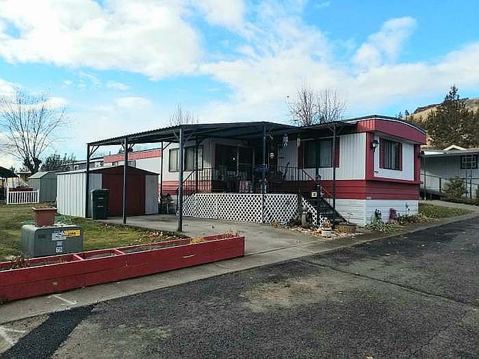 1st image of 200 SW D St Unit 10