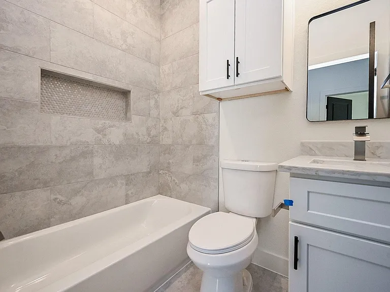 3839 Noah St #B — Photo 16