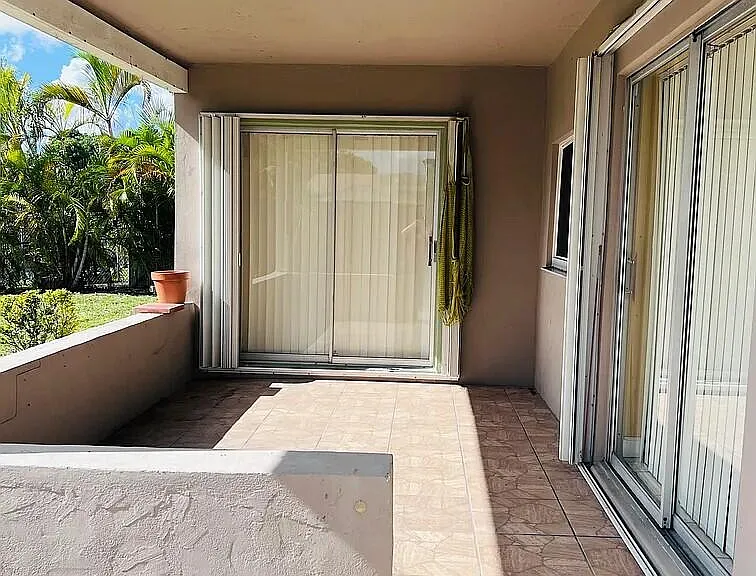 8136 NW 21st Ct — Photo 23