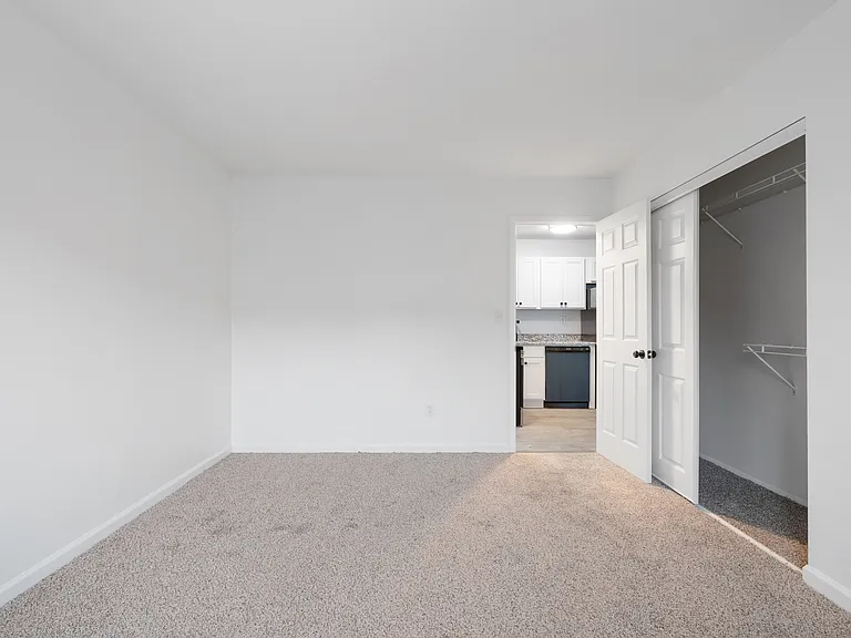 Westwood Apartments - SP Lafayette LLC — Photo 9