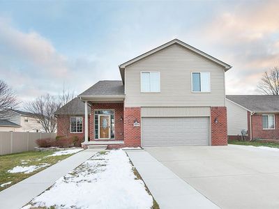 30370 Redford Dr, New Haven, MI, 48048