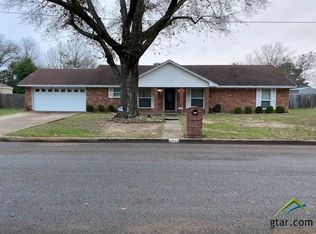 6027 Whispering Ln, Tyler, TX 75707