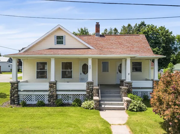 622 S Palmyra St, Cheboygan, MI 49721