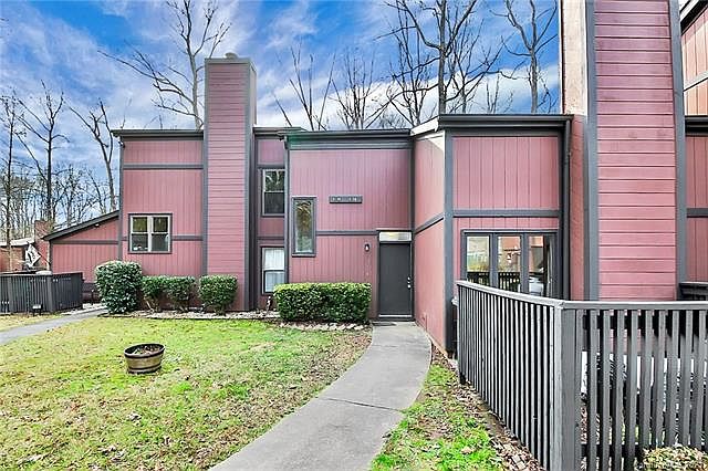 1st image of 6106 Honeysuckle Ln