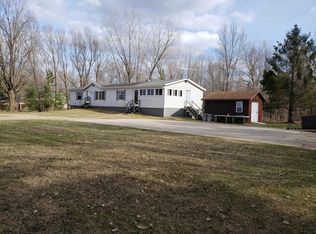 4397 Kruegers Quarry Rd, Oconto, WI 54153
