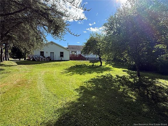 3rd image of 29 Beech Glen Rd