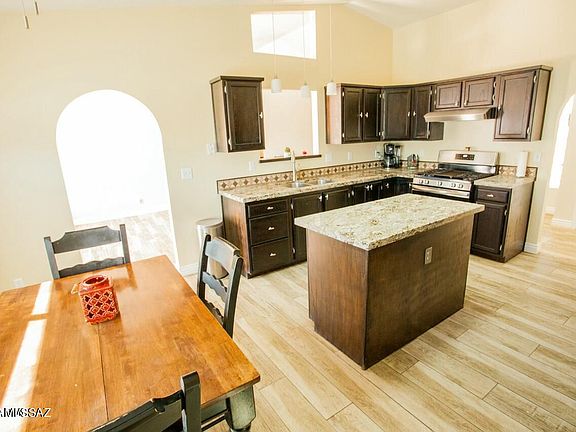 5th image of 4845 S Whitewing Rd