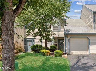 106 Rumford Way, Manalapan, NJ 07726