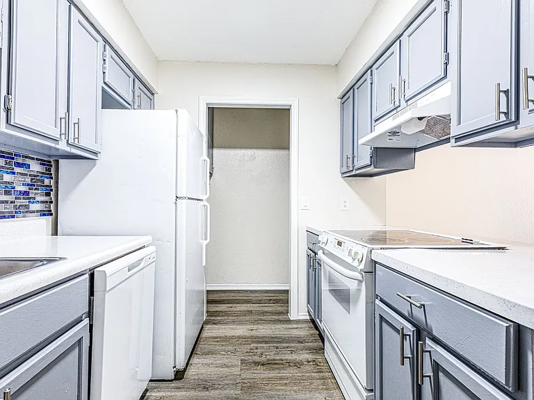 912 NE Tortoise Dr — Photo 10