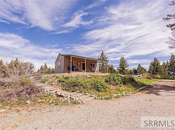 4th image of 53 Squaw Creek Rd