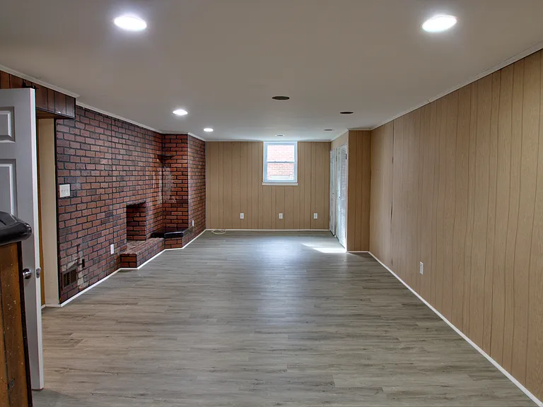 505 Nassau St — Photo 23
