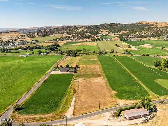 4th image of 489 E Border Station Rd