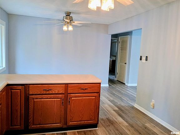 5th image of 614 N Lammers Ave