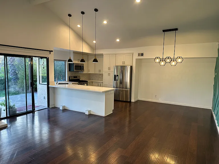 15958 Big Springs Way — Photo 5