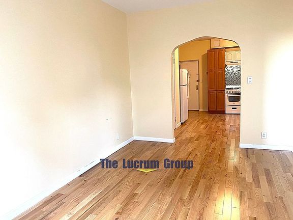 5th image of 189 16th St Floor 4