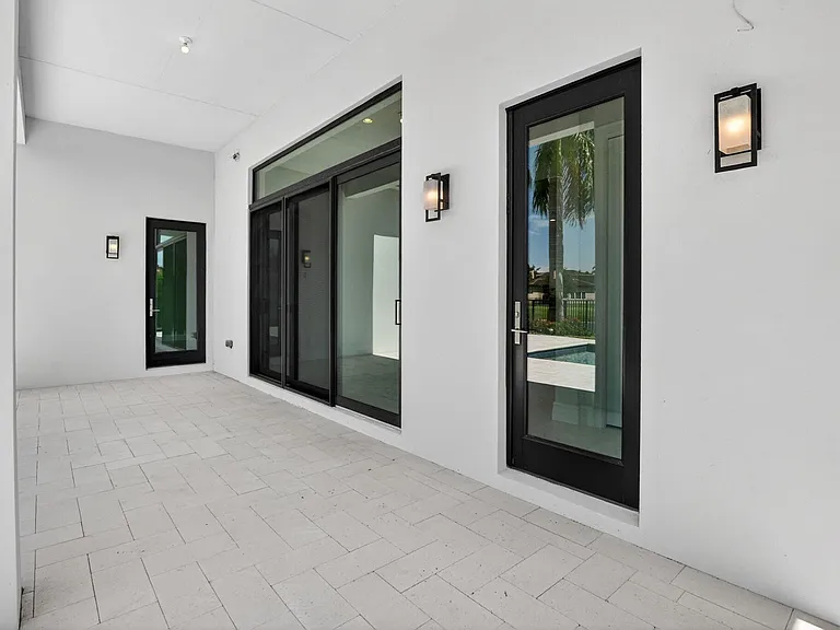 9168 Benedetta Pl — Photo 16