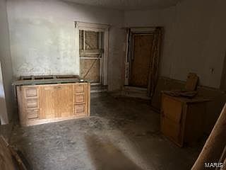 4th image of 4215 W Page Blvd