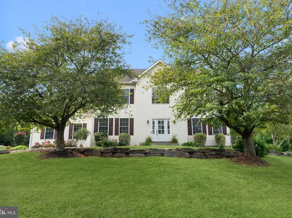 69 Bern Ct, Pottstown, PA 19465