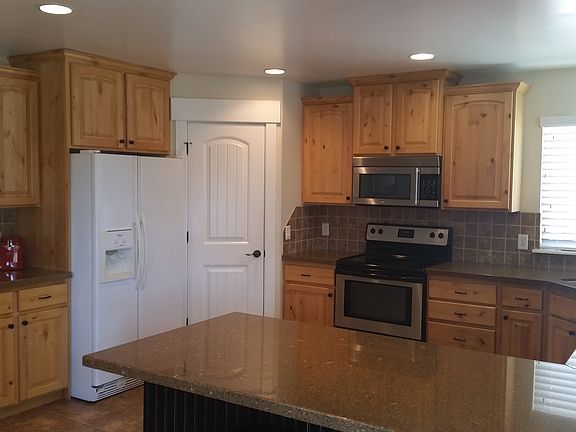 5th image of 10418 N Colonial Dr