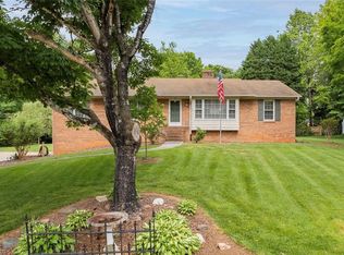 420 Thornbury Ct, Clemmons, NC 27012