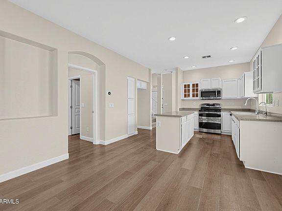 5th image of 1841 E DEL RIO Street