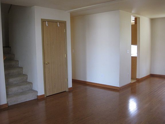 3rd image of 2934 56th Ave NE
