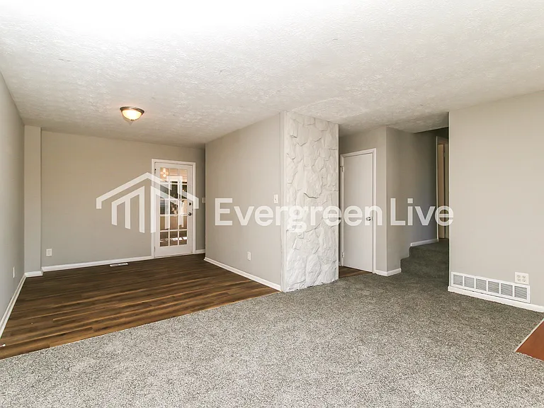 245 Hummingbird Way — Photo 4